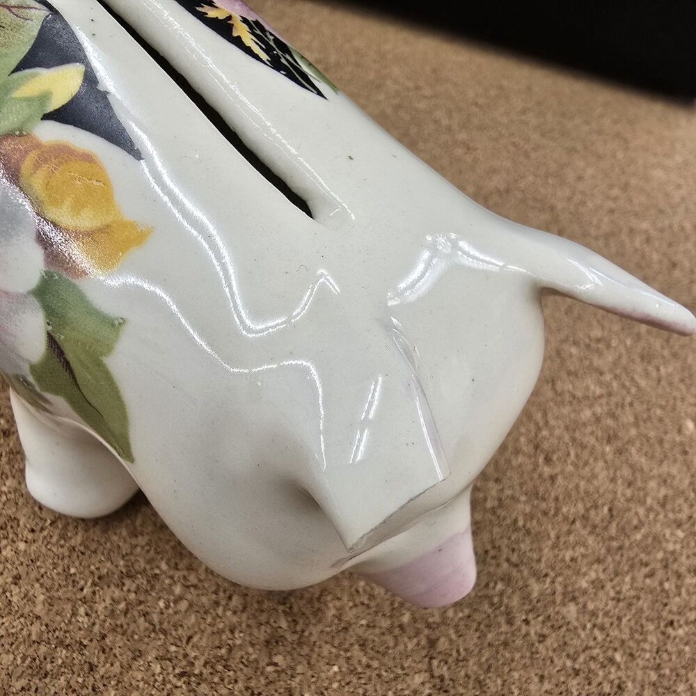 Vintage Piggie Bank Small Made In Japan Ear Chipped - Picture 7 of 7